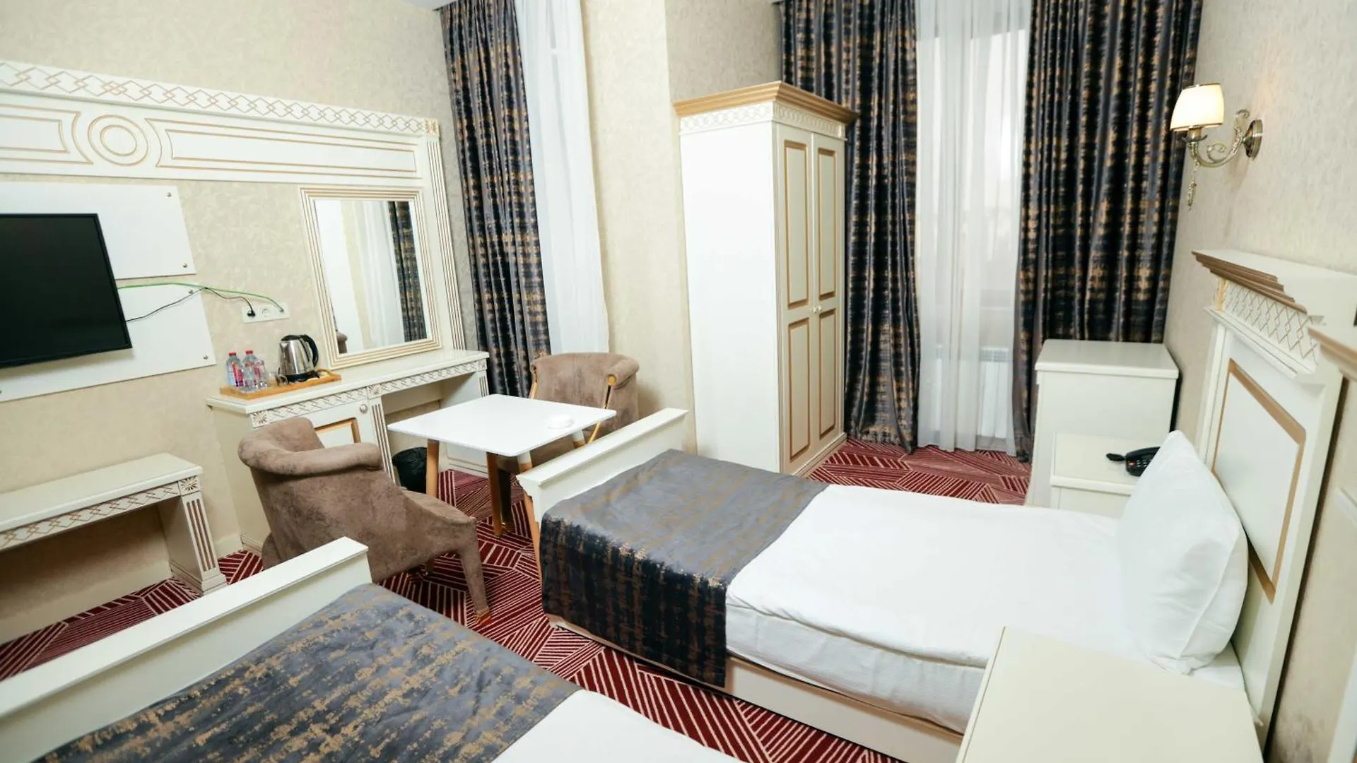 Hotel The Krone Baky